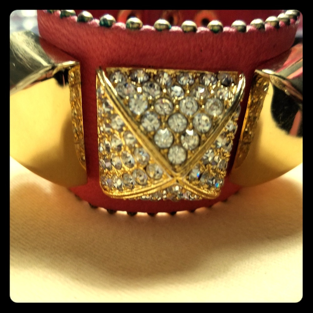 Leather strap bracelet